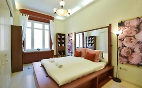 Ultra Central Apartment At Synagogue
