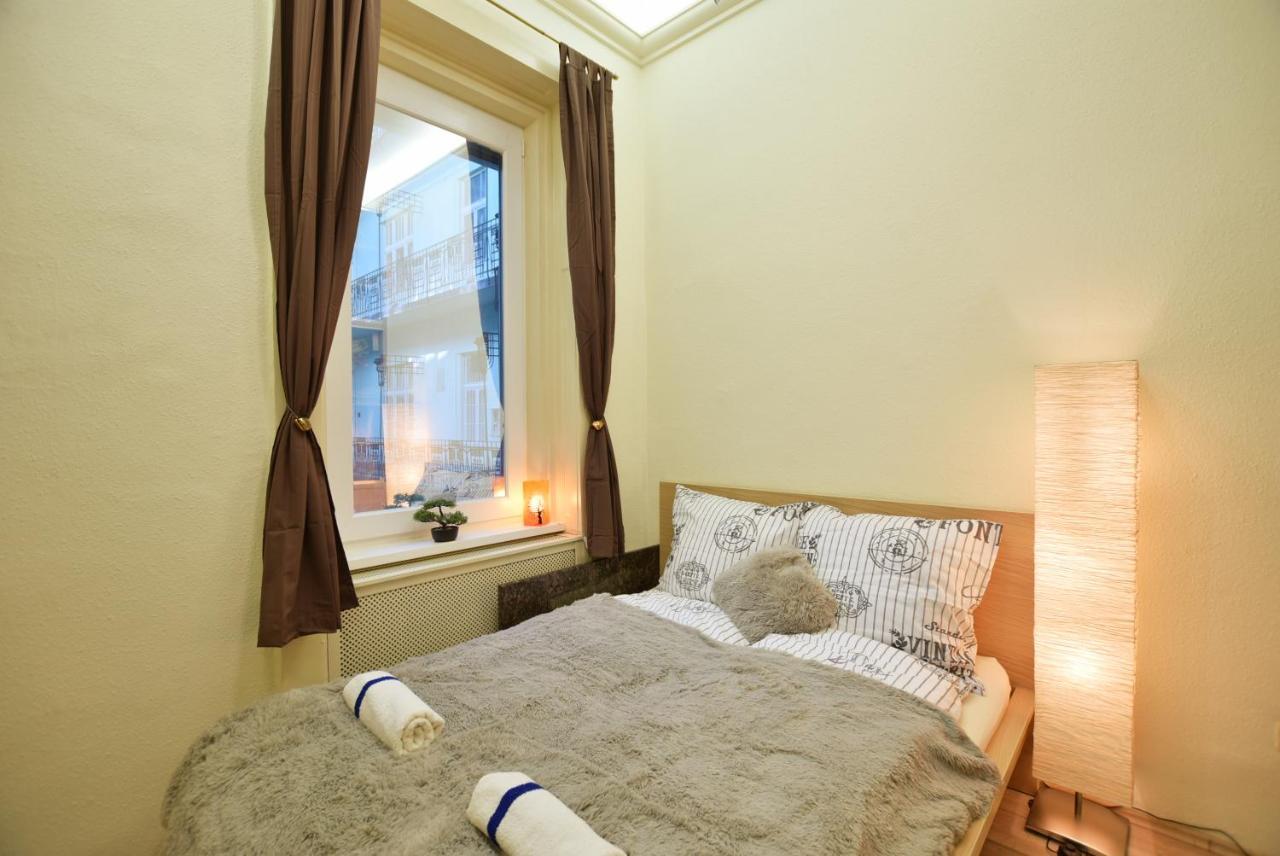 Ultra Central Apartment At Synagogue Budapest Exterior foto