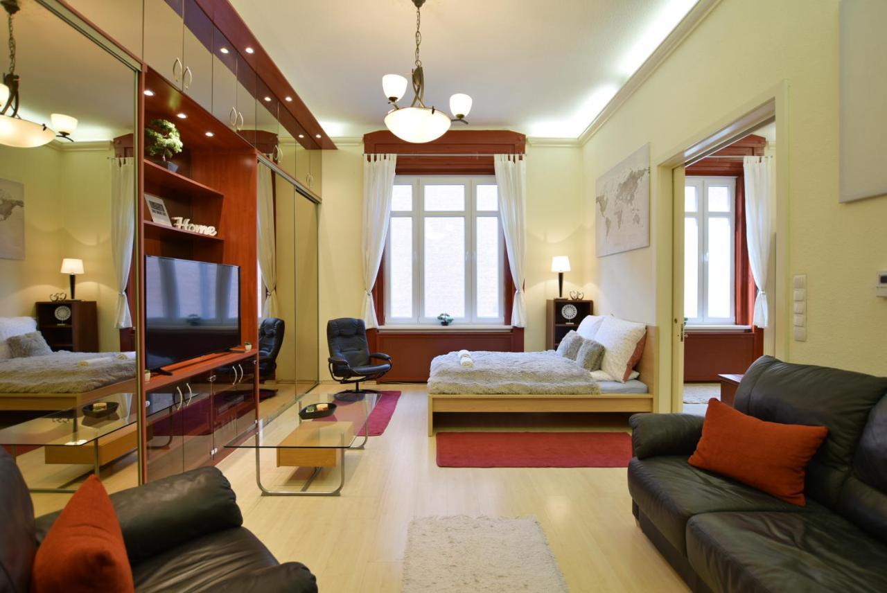 Ultra Central Apartment At Synagogue Budapest Exterior foto